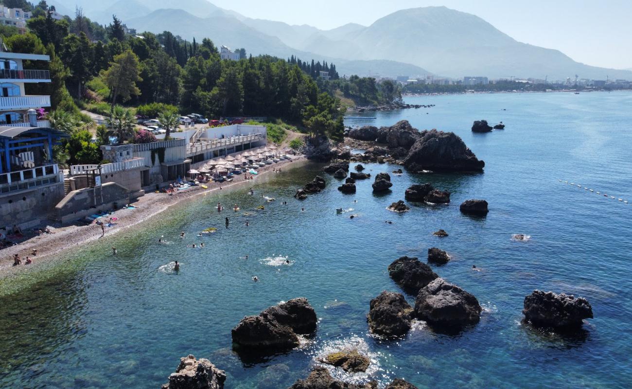 Skerovic Plaza'in fotoğrafı gri çakıl taşı yüzey ile