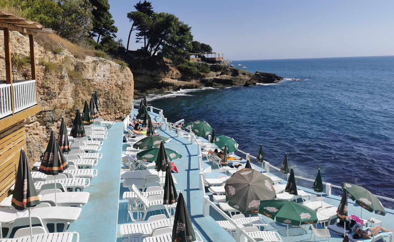 Ibiza Beach Ulcinj'in fotoğrafı beton kaplı yüzey yüzey ile