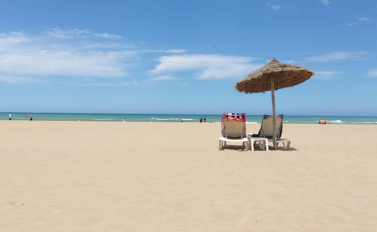Melia beach'in fotoğrafı açık bej kum yüzey ile
