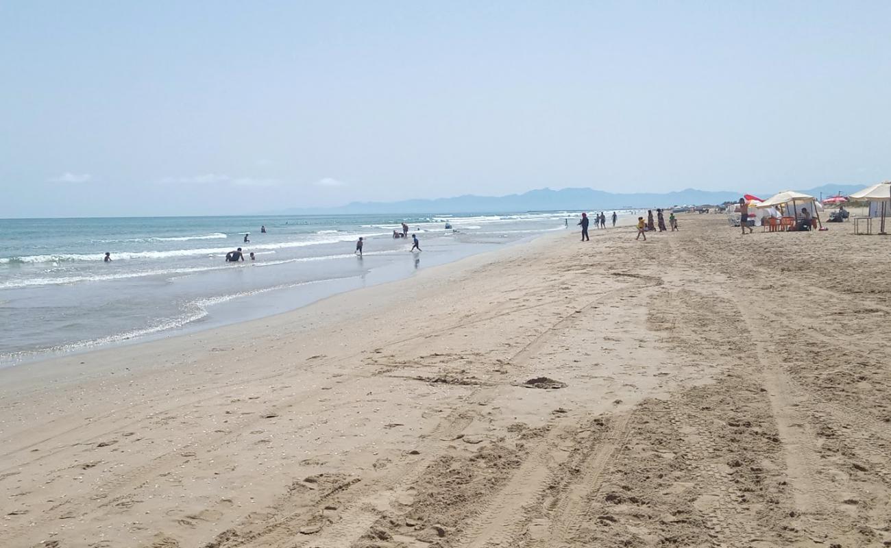 Plage Boukhana'in fotoğrafı açık bej kum yüzey ile