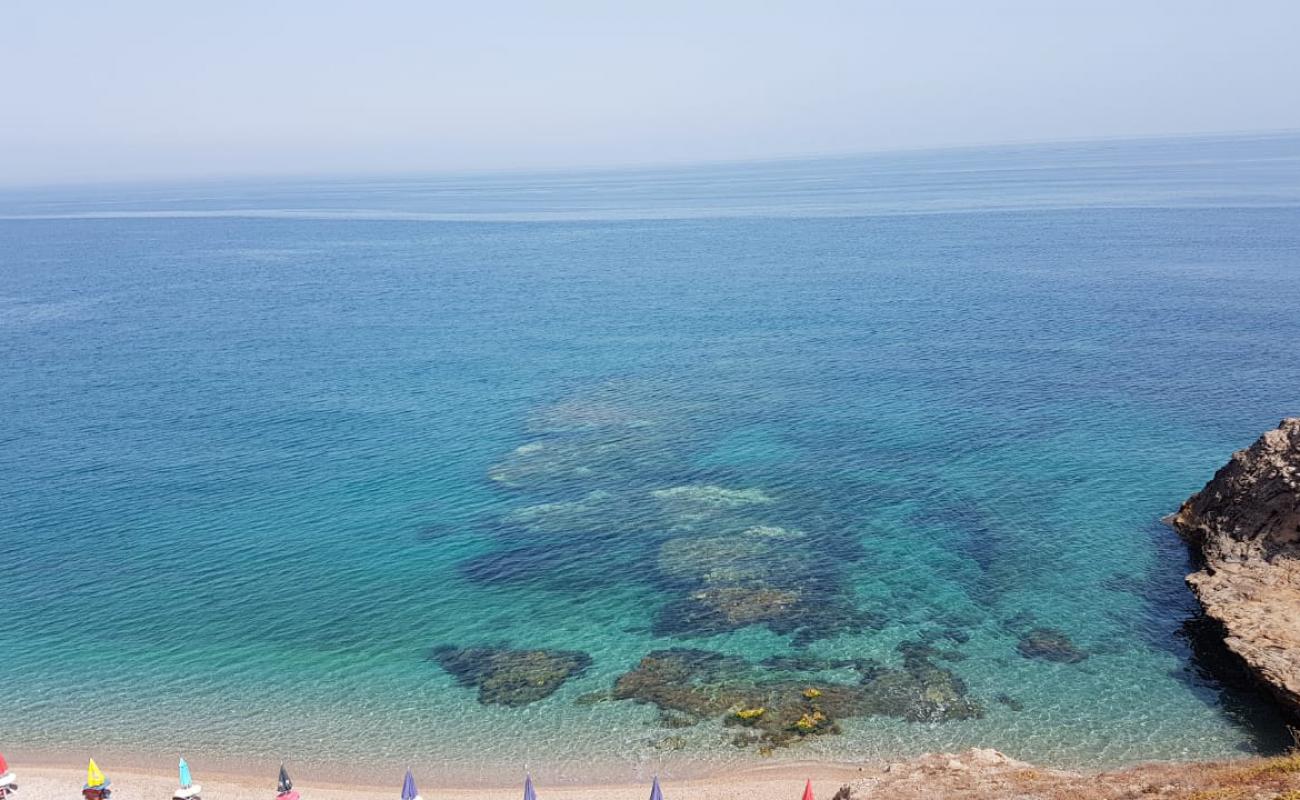 Plage Sidi Boussaid'in fotoğrafı hafif ince çakıl taş yüzey ile