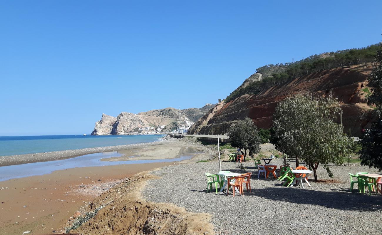 Zamana beach'in fotoğrafı gri çakıl taşı yüzey ile