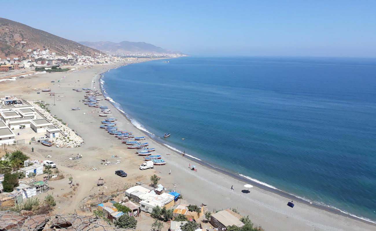 Plage Targha'in fotoğrafı küçük bej çakıl yüzey ile