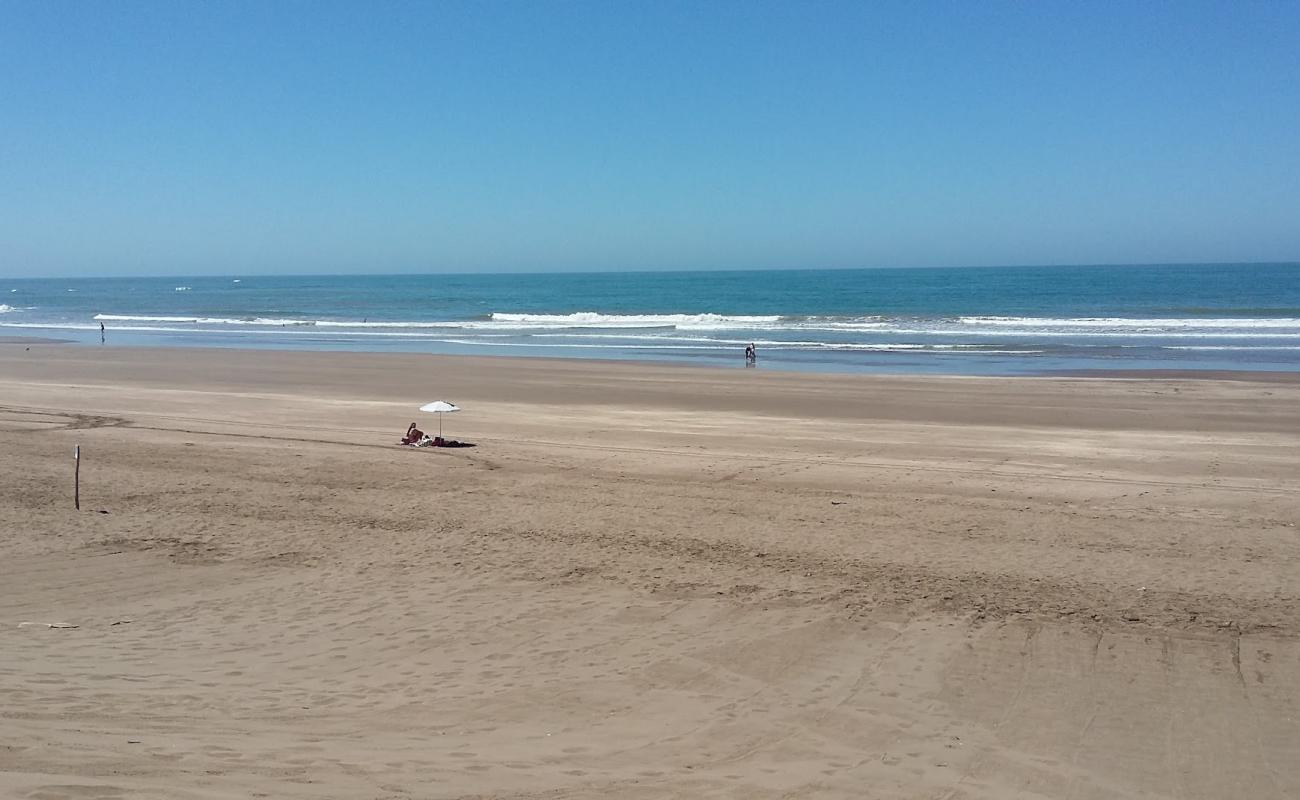 Plage Sidi Bounaime'in fotoğrafı i̇nce bej kum yüzey ile