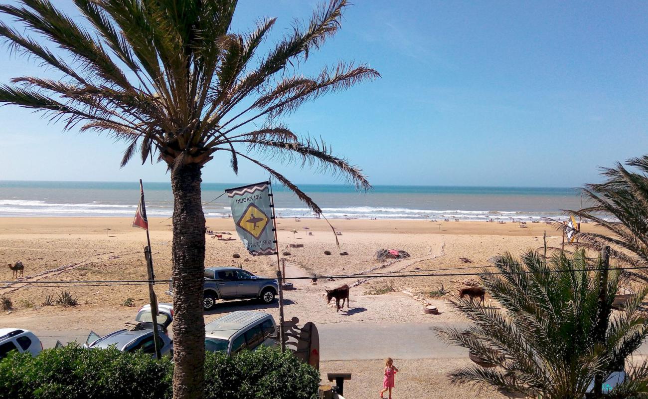 Sidi Kaouki Beach'in fotoğrafı açık bej kum yüzey ile