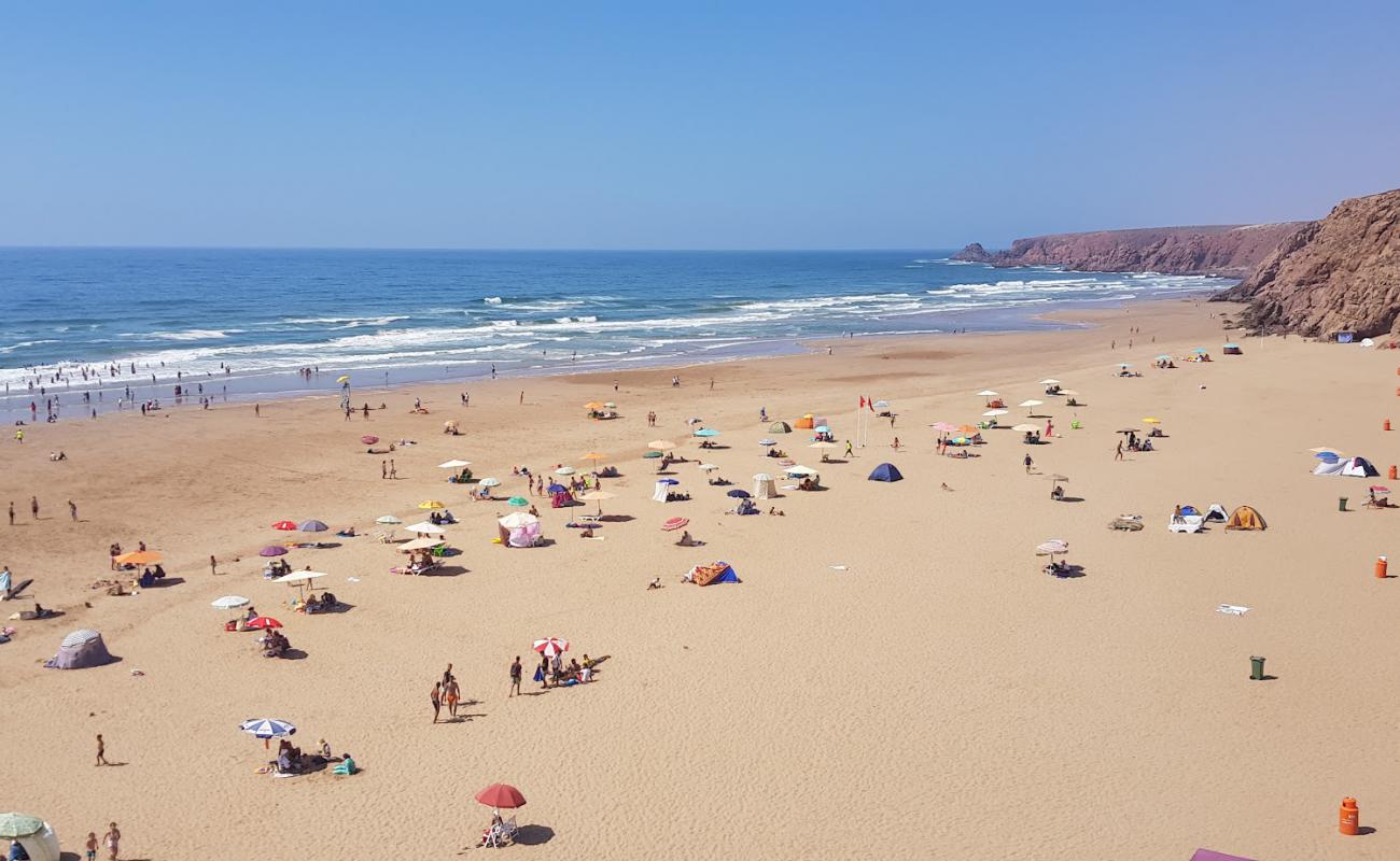 Plage Imin Turga'in fotoğrafı i̇nce bej kum yüzey ile