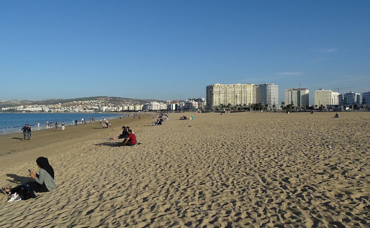 Malabata Plajı (Tangier)'in fotoğrafı açık bej kum yüzey ile