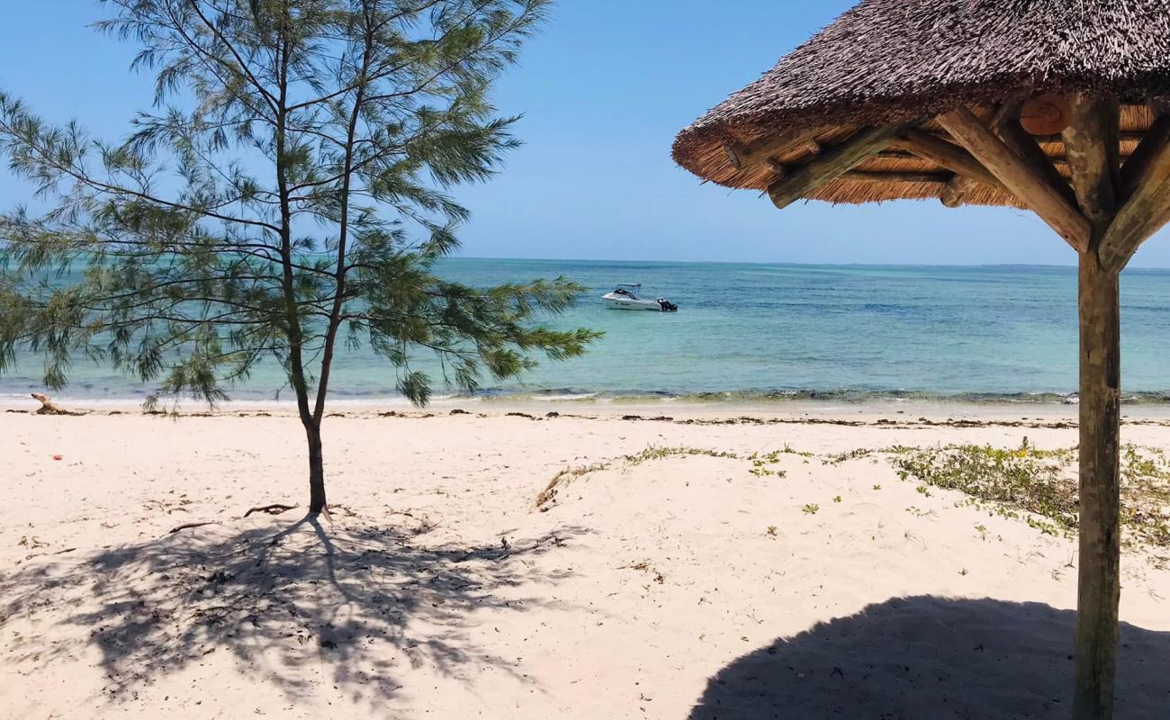 Matibane Resort Beach'in fotoğrafı beyaz kum yüzey ile