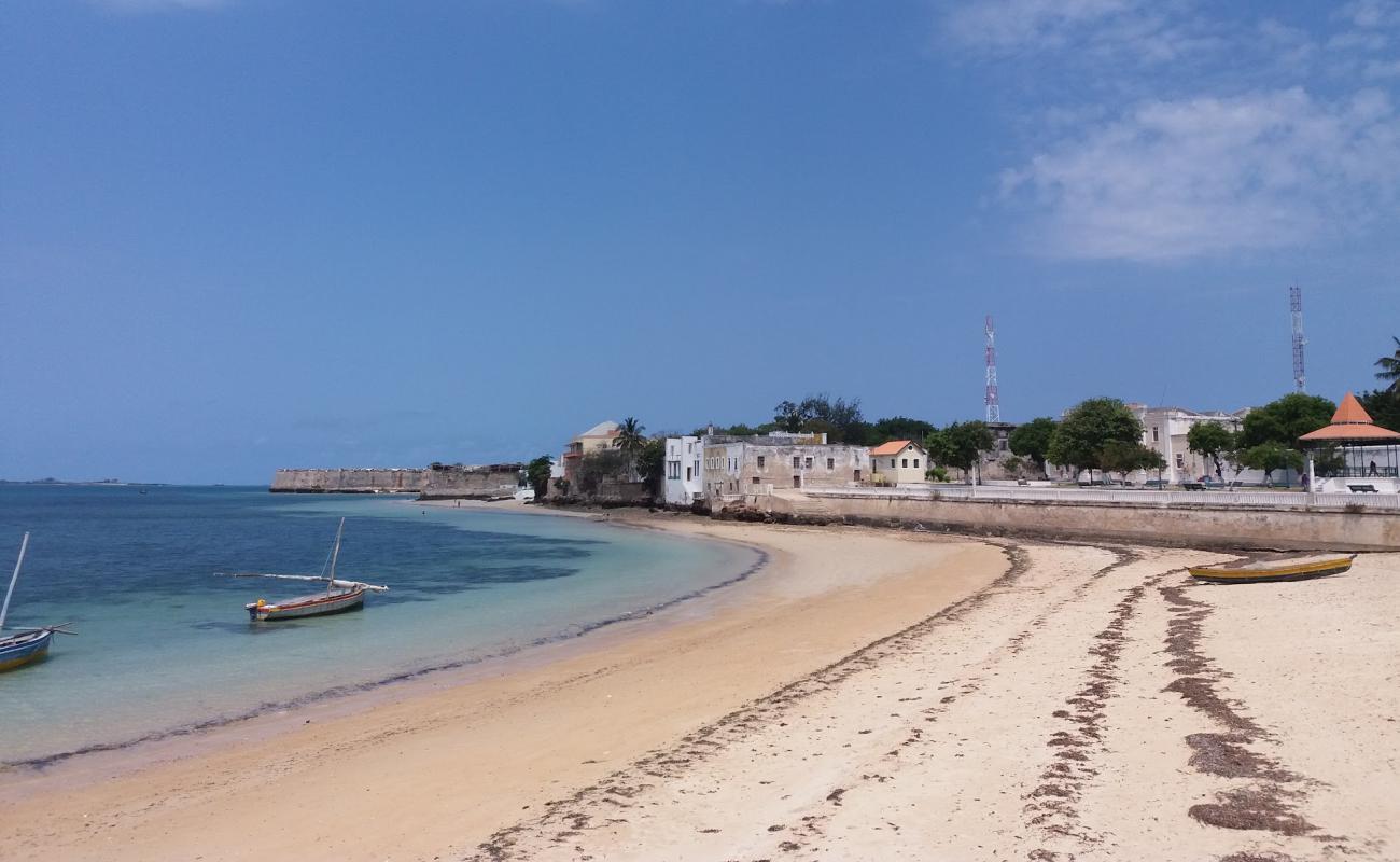 Mozambique island Beach'in fotoğrafı açık bej kum yüzey ile