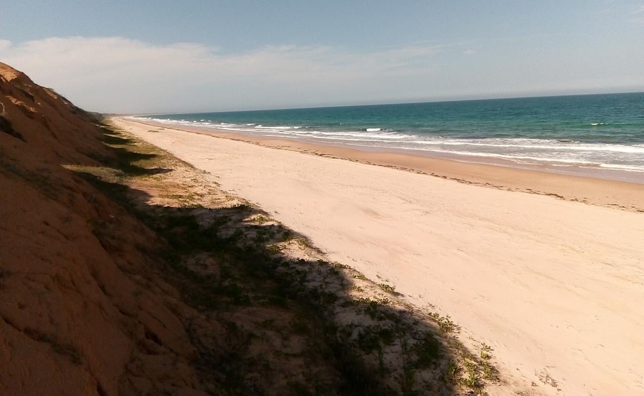 Laisse Beach II'in fotoğrafı açık bej kum yüzey ile