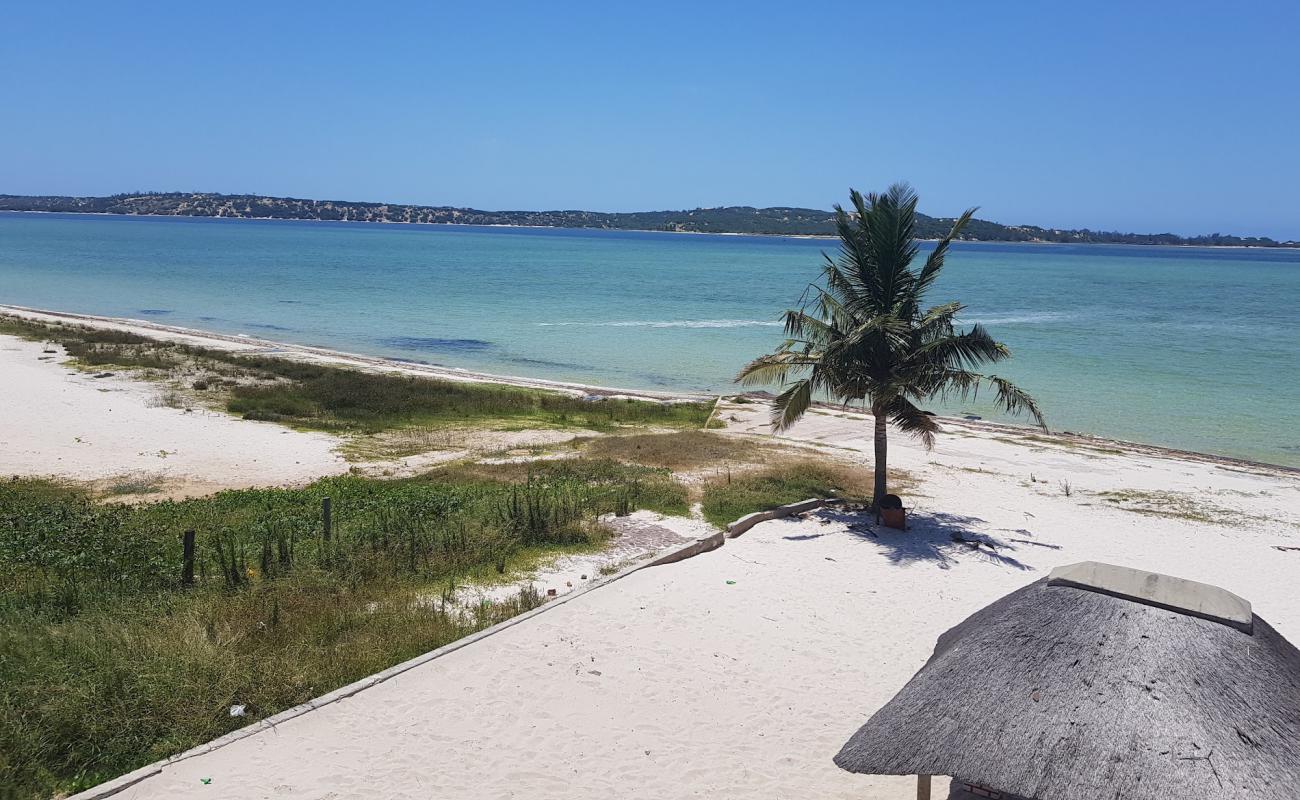 Mozambique Bilene'in fotoğrafı açık bej kum yüzey ile