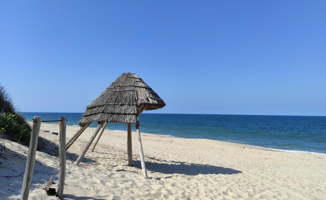 Praia de Macaneta'in fotoğrafı açık bej kum yüzey ile