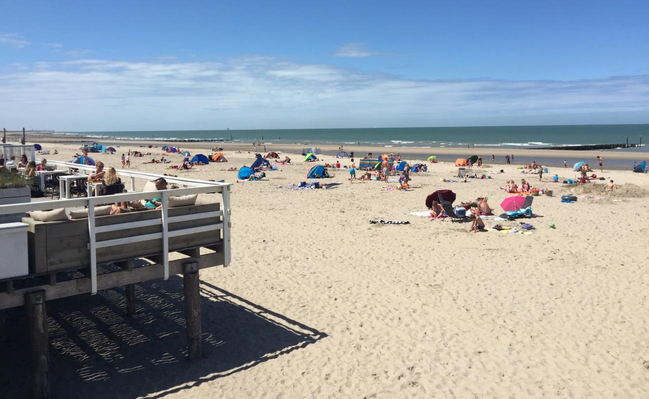 Groede Zeeland Strand'in fotoğrafı açık bej kum yüzey ile