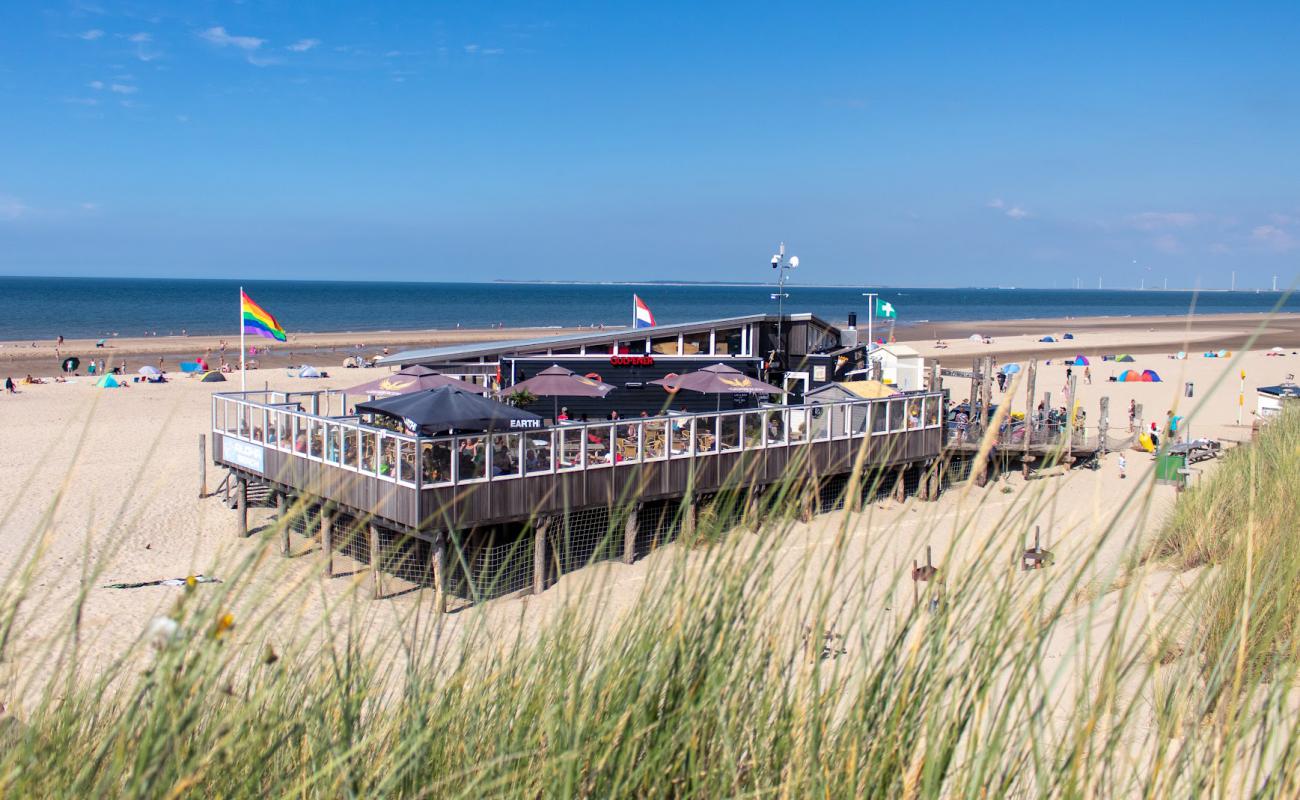 Oranjezon beach'in fotoğrafı açık bej kum yüzey ile