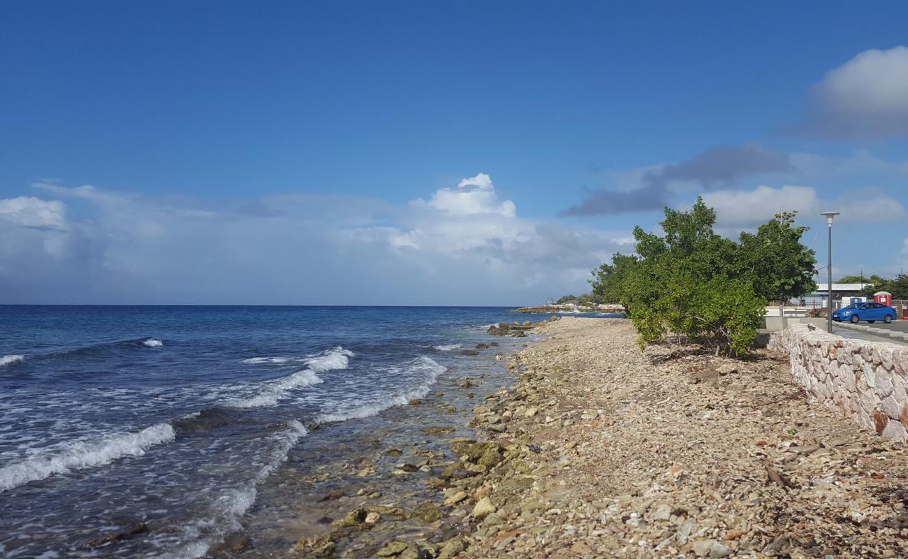 Marie Pampoen beach'in fotoğrafı parlak kum ve kayalar yüzey ile