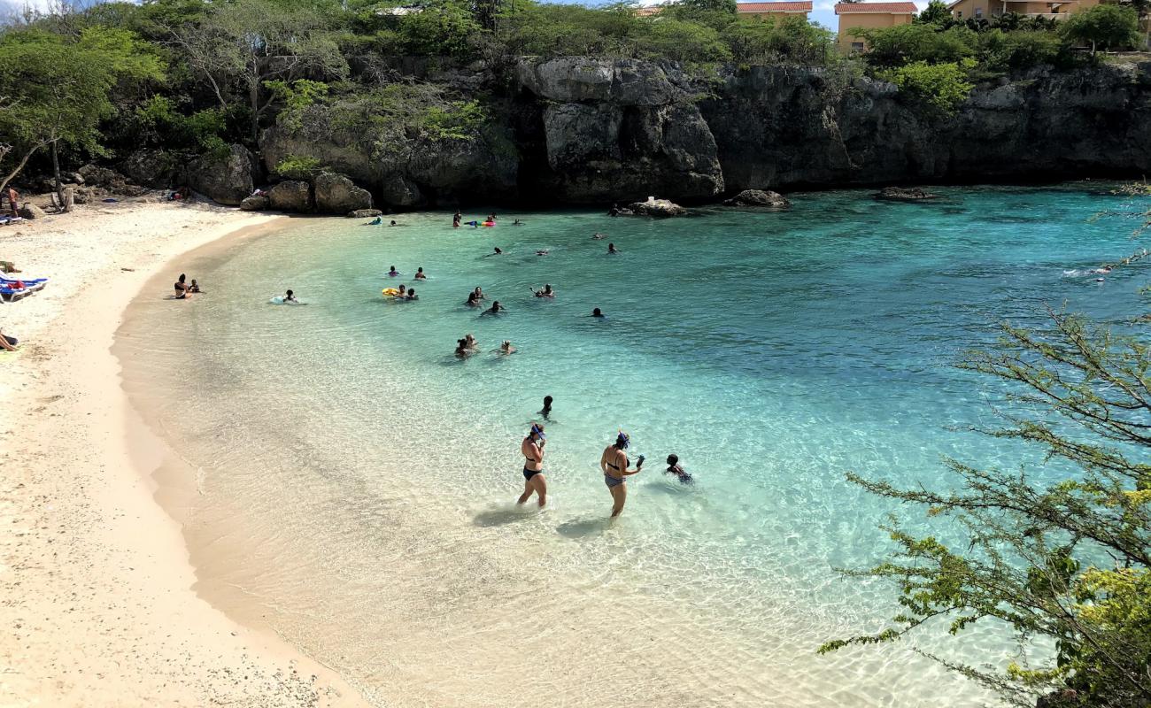 Playa Lagun'in fotoğrafı parlak kum yüzey ile