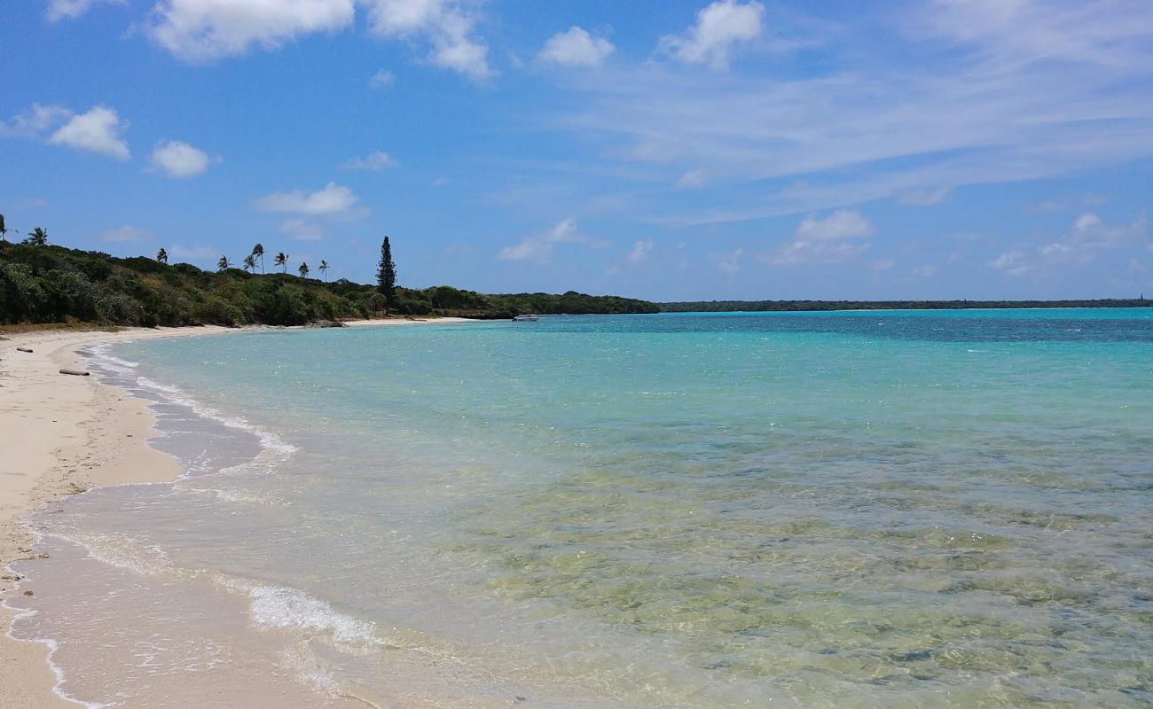 Vao Beach'in fotoğrafı bej kum ve kayalar yüzey ile