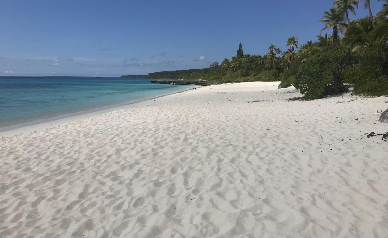Peng Beach'in fotoğrafı i̇nce beyaz kum yüzey ile