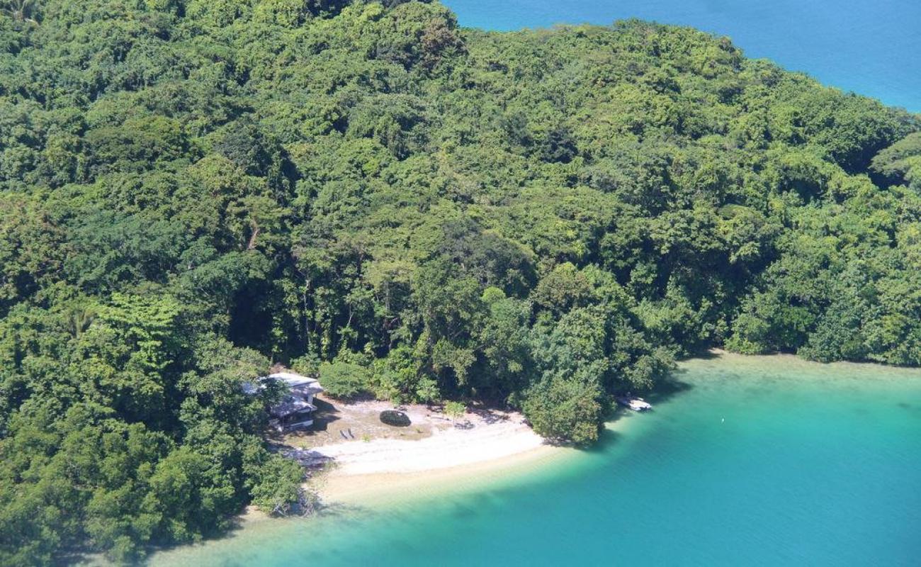 Big Bay Beach'in fotoğrafı parlak kum yüzey ile