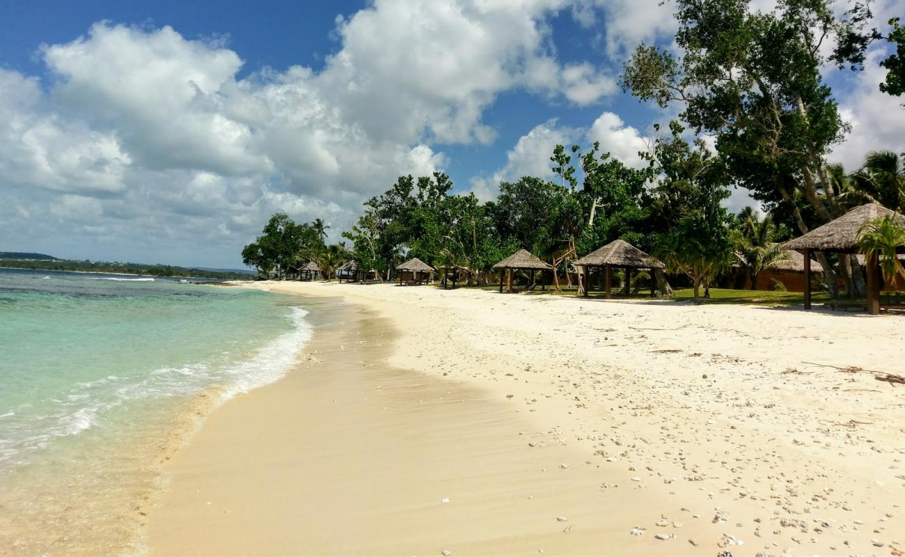 Eratap Beach'in fotoğrafı açık bej kum yüzey ile