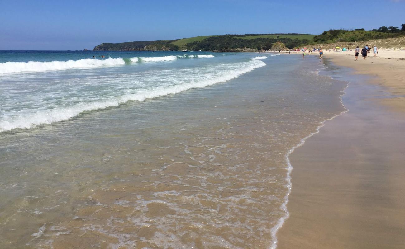Mona Beach'in fotoğrafı açık bej kum yüzey ile