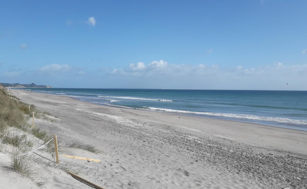 Midway Beach'in fotoğrafı parlak kum yüzey ile