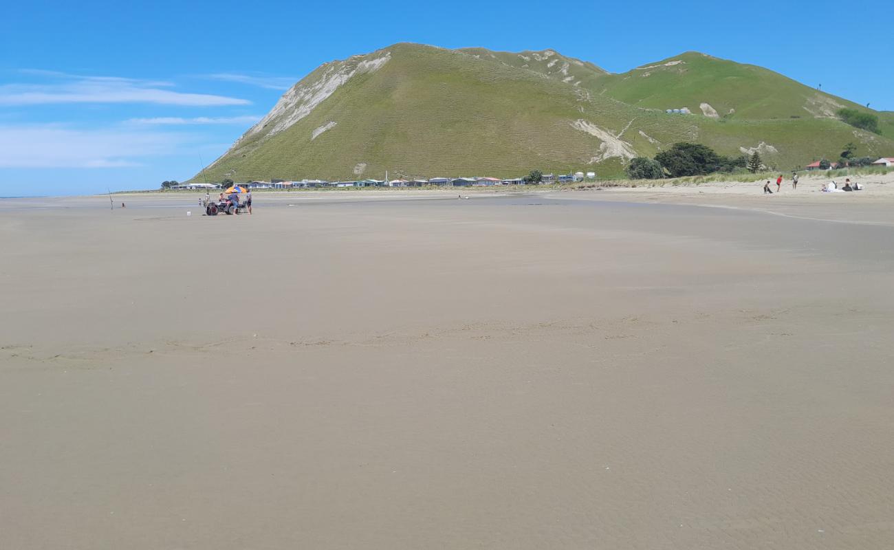 Shoal Beach'in fotoğrafı parlak kum yüzey ile