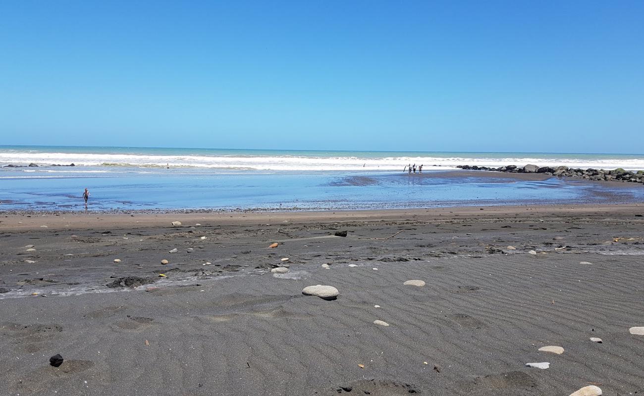 Ohawe Beach'in fotoğrafı gri kum ve çakıllar yüzey ile