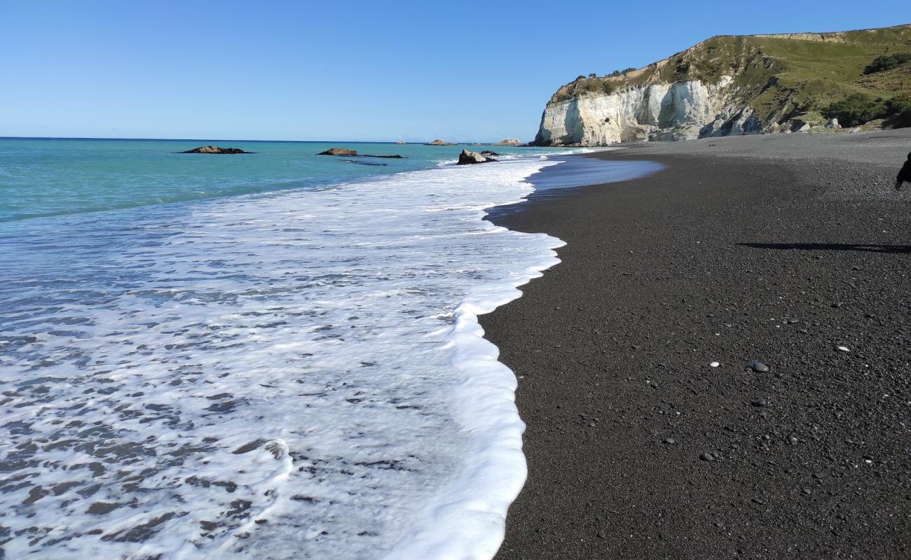 Nape Nape Beach'in fotoğrafı gri ince çakıl taş yüzey ile