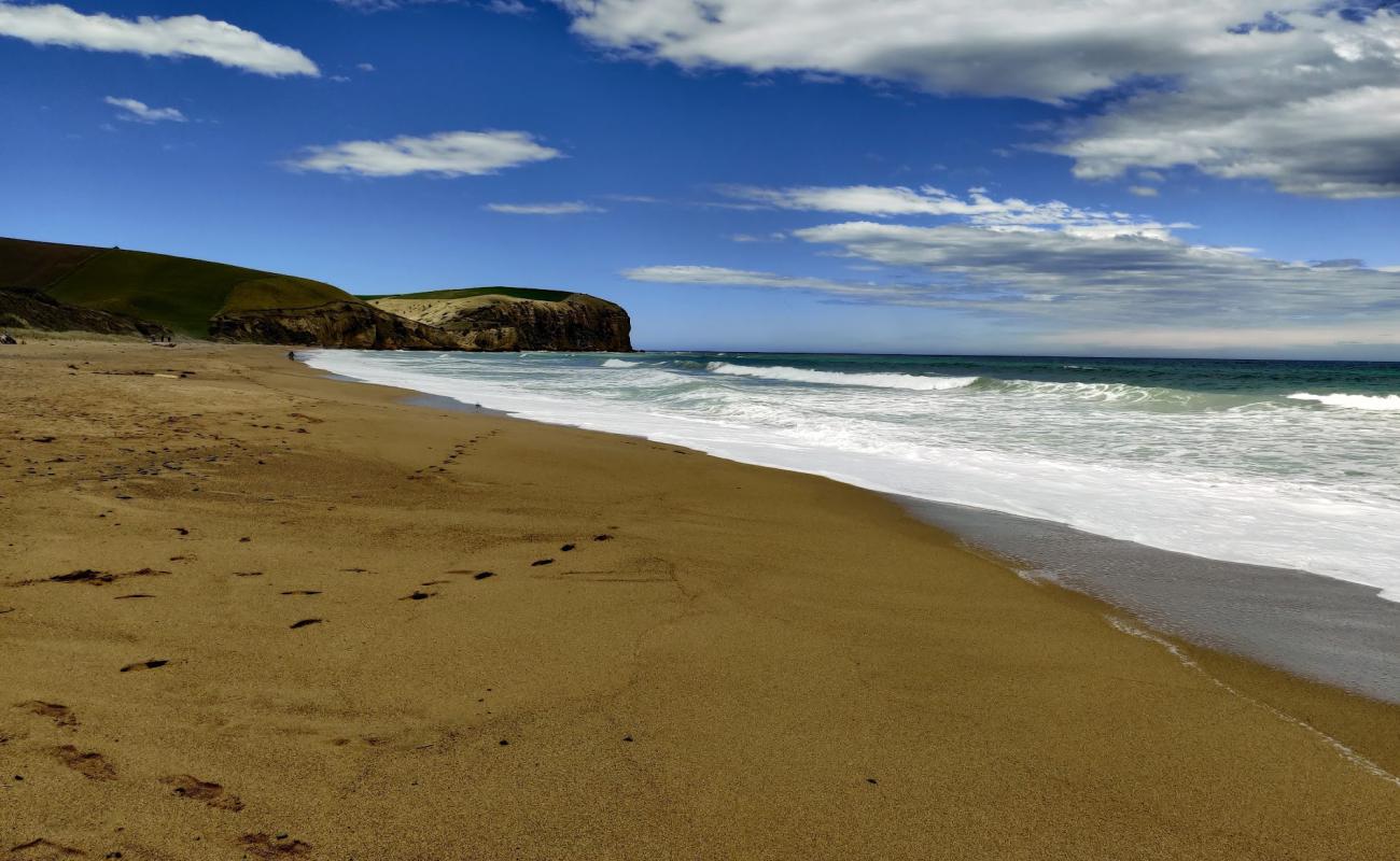 S14 Beach'in fotoğrafı açık bej kum yüzey ile