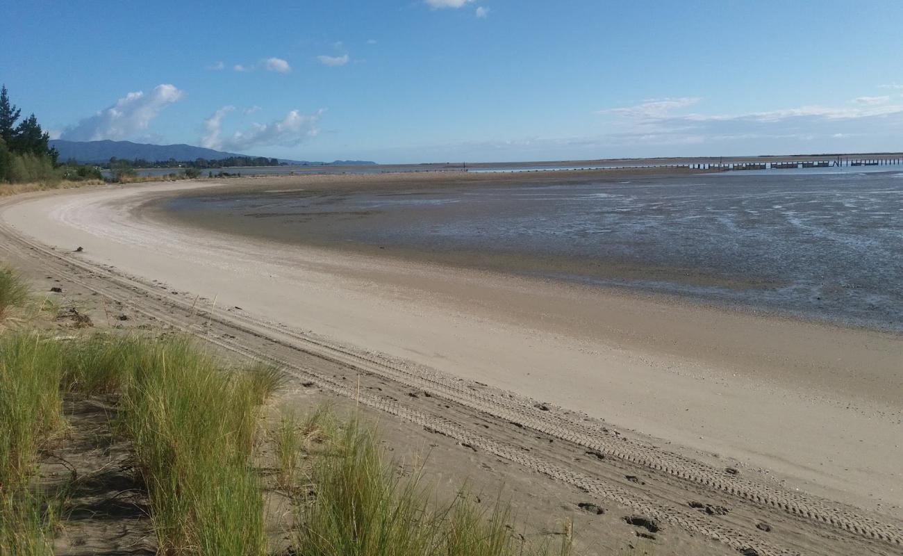 Jackett Beach'in fotoğrafı açık bej kum yüzey ile
