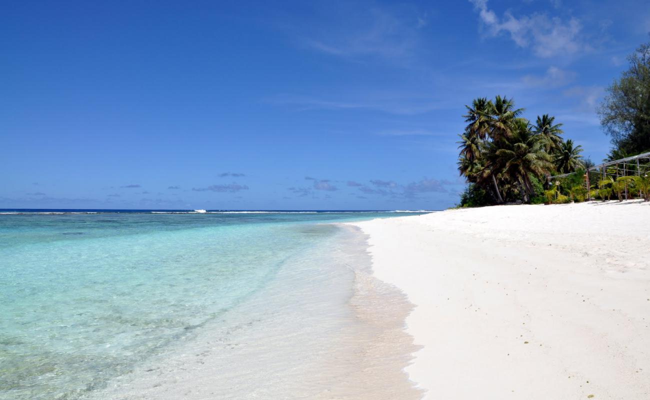 Teteto Beach'in fotoğrafı beyaz kum yüzey ile