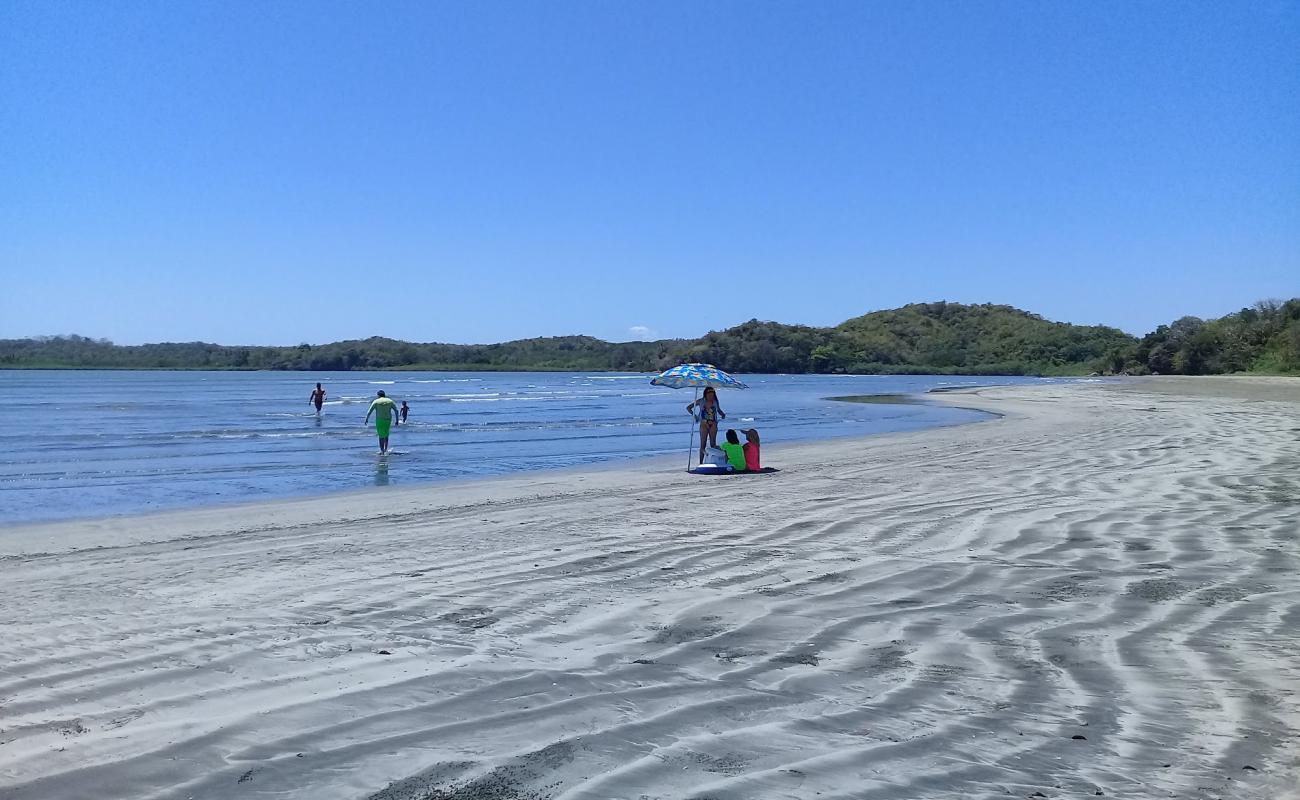 Playa Hermosa'in fotoğrafı açık bej kum yüzey ile