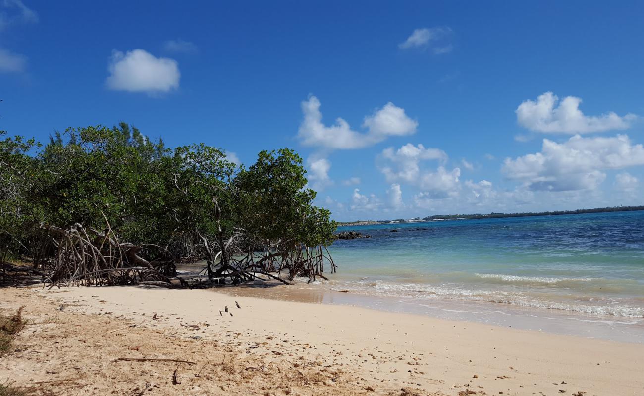 Blue Hole Park Beach'in fotoğrafı parlak kum yüzey ile