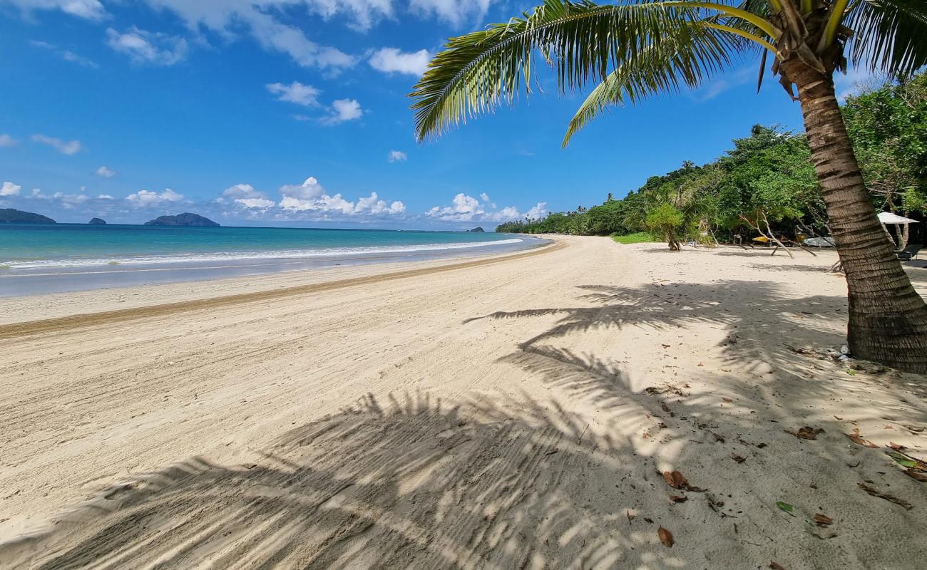 Lio Beach'in fotoğrafı parlak kum yüzey ile