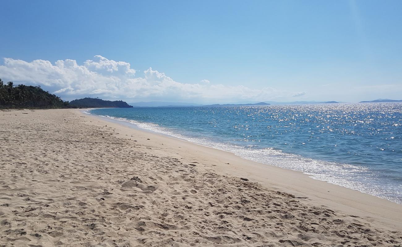 Boong Beach'in fotoğrafı parlak kum yüzey ile