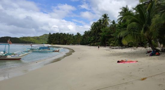 Mahilamonen Beach