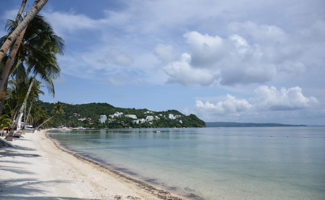 Bulabog South Beach'in fotoğrafı parlak ince kum yüzey ile