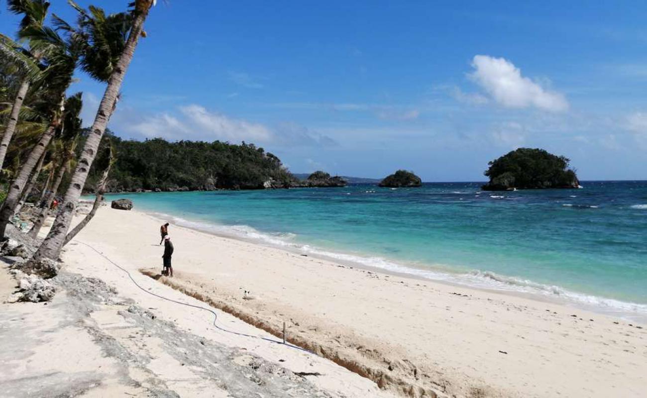 Iligan Beach II'in fotoğrafı parlak kum yüzey ile