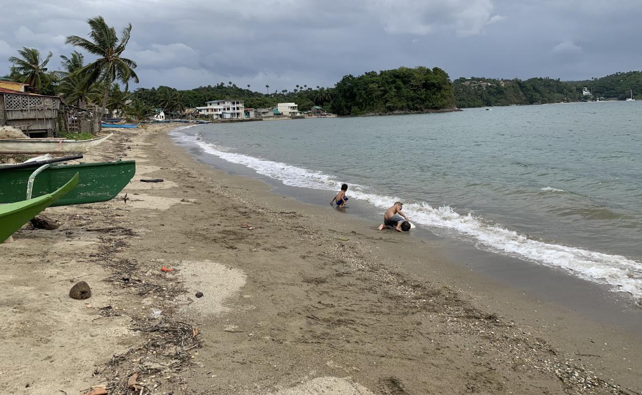 Hundura Beach'in fotoğrafı gri kum ve çakıllar yüzey ile