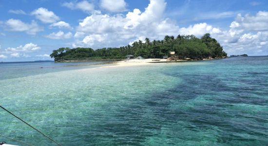 Aslom Island Beach