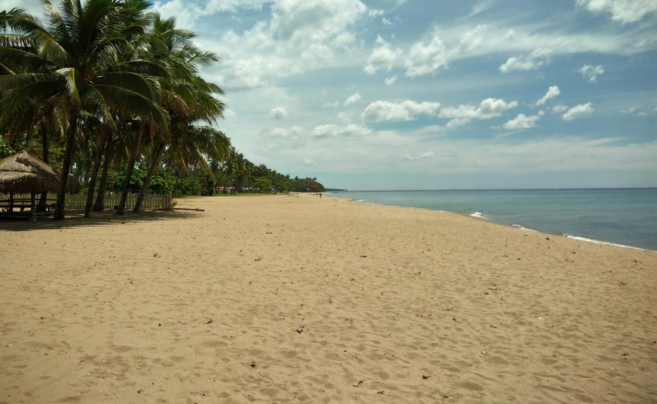 Hinoba-an Beach'in fotoğrafı parlak kum yüzey ile