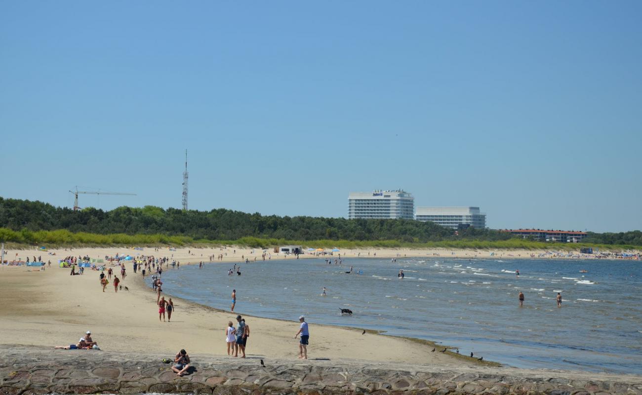 Swinoujscie Beach'in fotoğrafı parlak kum yüzey ile