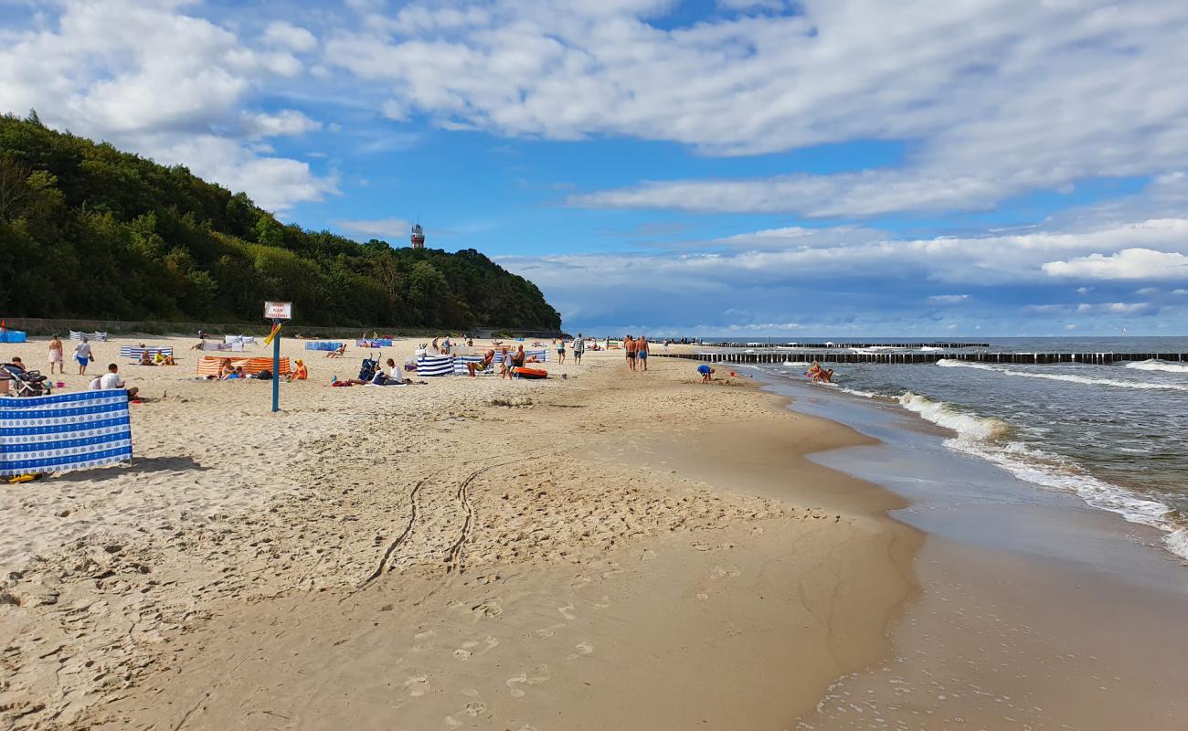 Beach in Niechorze'in fotoğrafı i̇nce bej kum yüzey ile