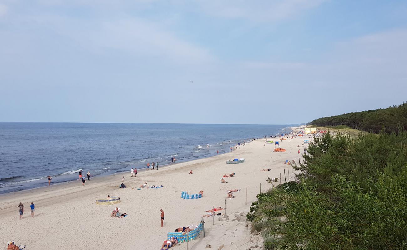 Mrzezyno Beach'in fotoğrafı i̇nce bej kum yüzey ile