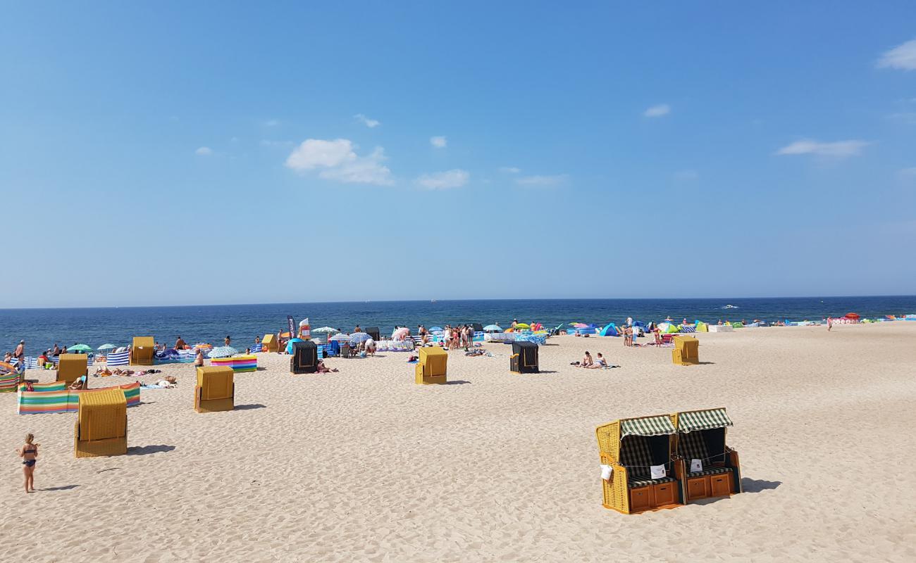 Darlowo Beach II'in fotoğrafı açık bej kum yüzey ile