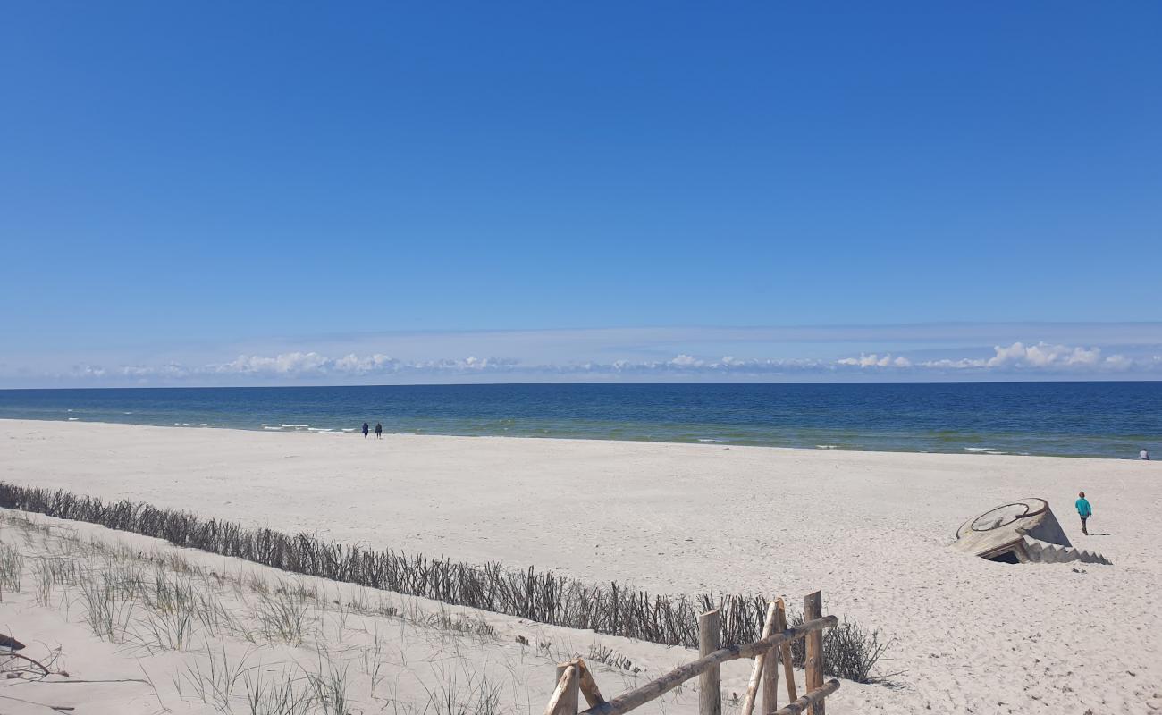 Osetnik Beach'in fotoğrafı beyaz ince kum yüzey ile