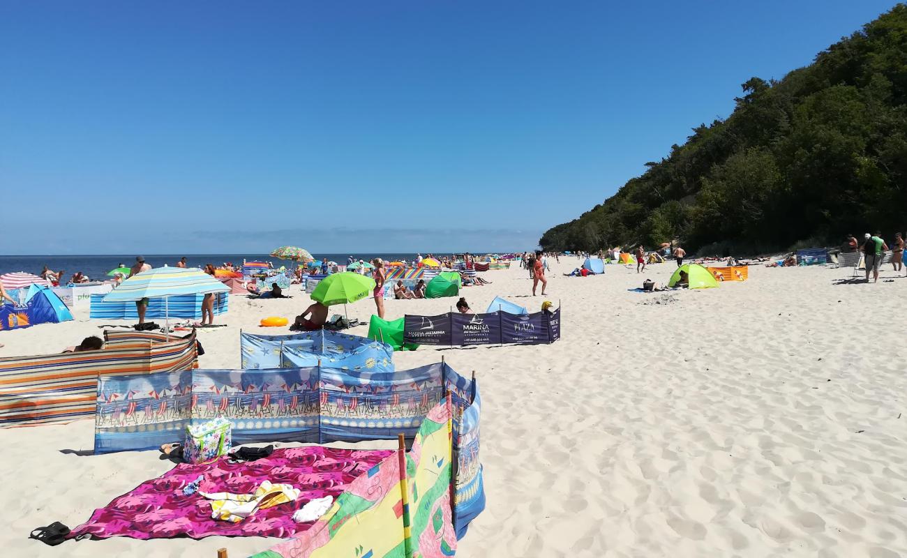 Jastrzebia Gora Beach'in fotoğrafı i̇nce bej kum yüzey ile