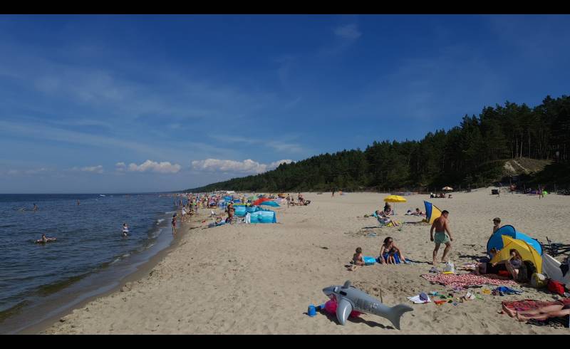 Sztutowo beach entr 60'in fotoğrafı açık bej kum yüzey ile