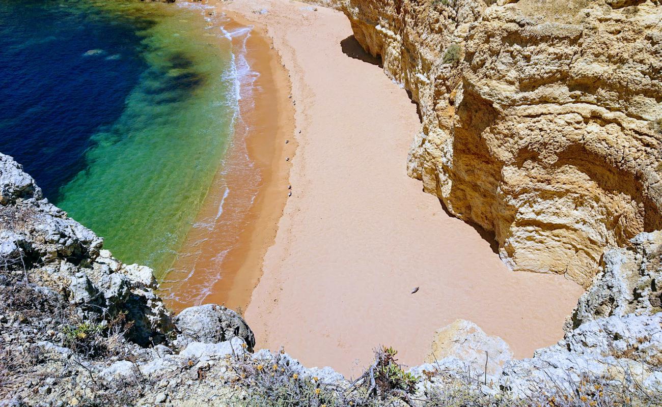 Praia da Ponta Grande'in fotoğrafı parlak ince kum yüzey ile